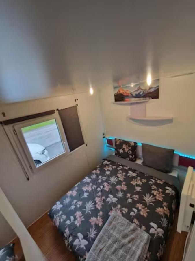 Mobilhome A 2 Pas Remontes