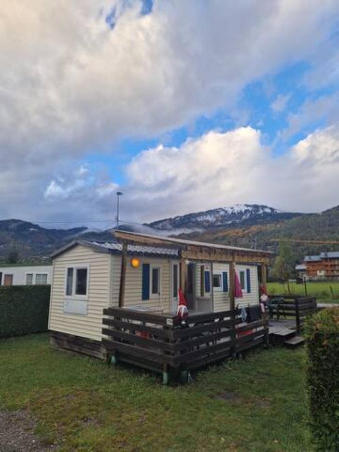 Mobilhome A 2 Pas Remontes