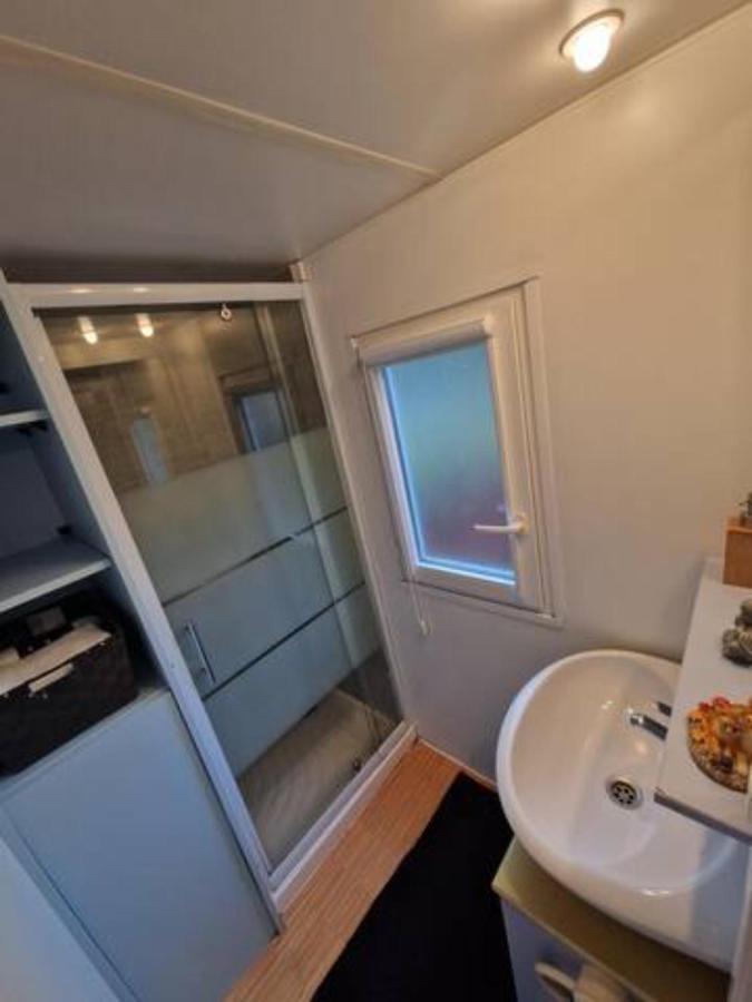 Mobilhome A 2 Pas Remontes *
