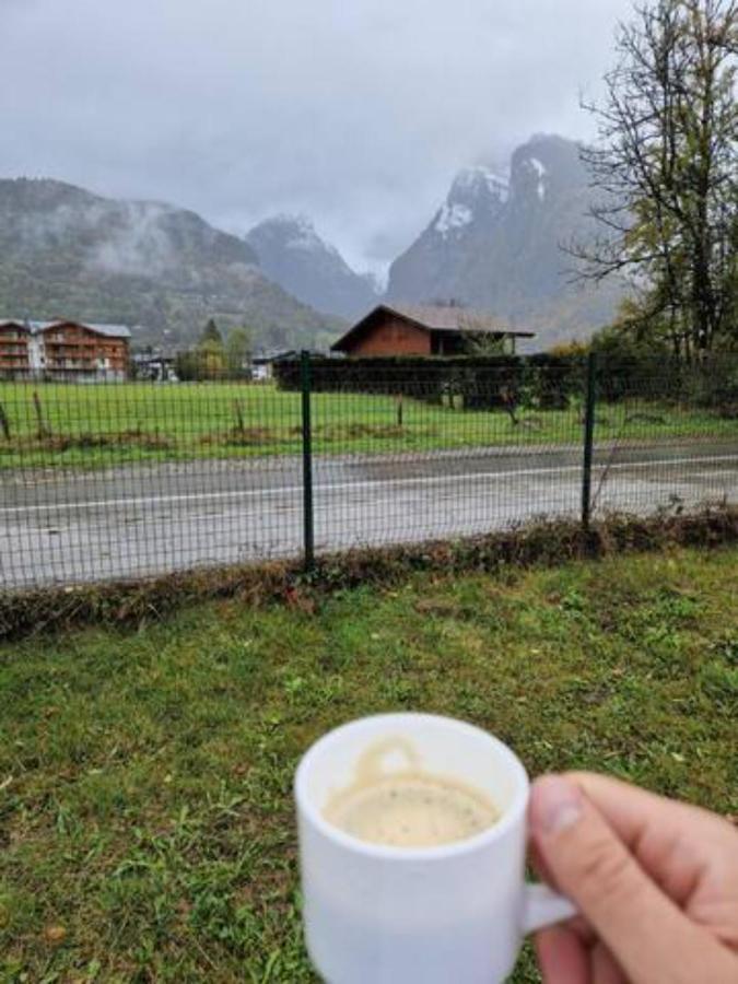 Mobilhome A 2 Pas Remontes * Samoens